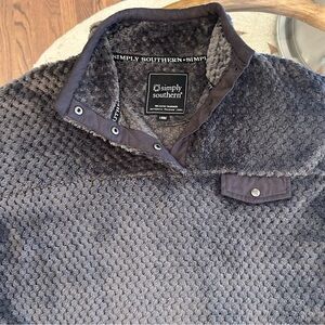 Quarter snap fleece pullover size L